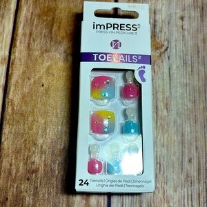 NIB pedicure press on impress toe nail color Better Days